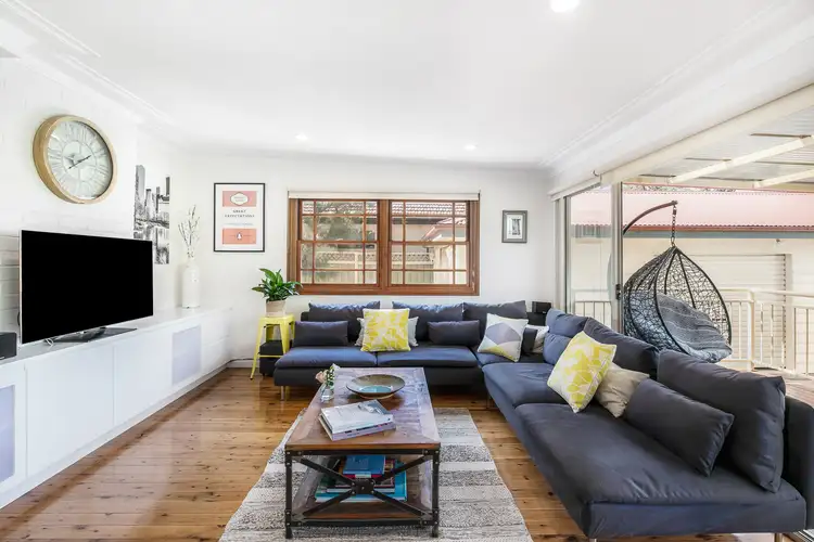 6 Kirrawee Avenue, Kirrawee NSW 2232