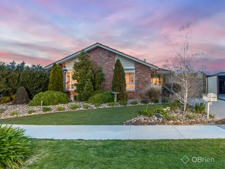 3 Tintaldra Drive, Taylors Lakes VIC 3038