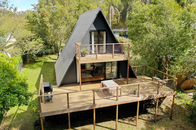 4 Anglers Parade, Fishermans Paradise NSW 2539