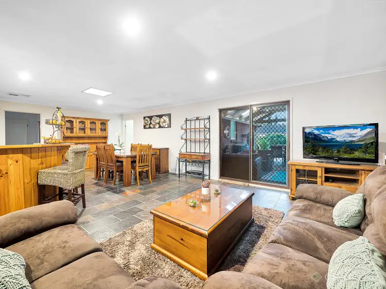 Fifth view of Homely house listing, 5 Courtenay Avenue, Cranbourne North VIC 3977