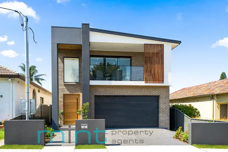 6 Windsor Avenue, Croydon Park NSW 2133