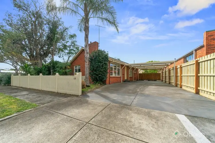 13 Moresby Avenue, Seaford VIC 3198