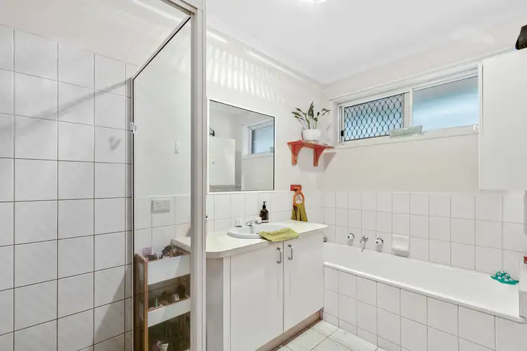 Sixth view of Homely unit listing, 2A Haricot Court, Keilor Downs VIC 3038