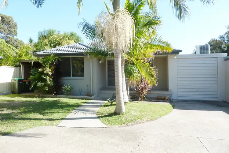 2/14 Fairway Crescent, Forster NSW 2428