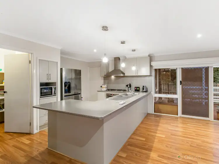 Fifth view of Homely house listing, 9 Malanda Court, Berwick VIC 3806