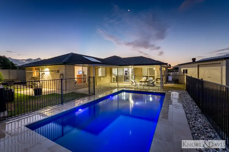 12 Jefferies Place, Sandstone Point QLD 4511