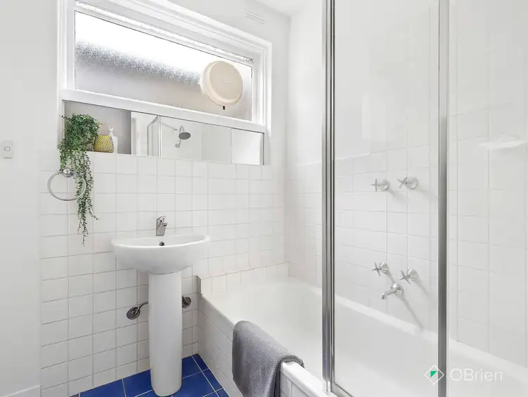 Sixth view of Homely apartment listing, 2/10 Commercial Road, Mentone VIC 3194