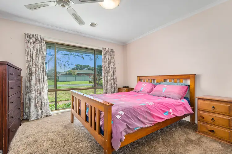 Sixth view of Homely house listing, 5 Cuddle Court, Bacchus Marsh VIC 3340
