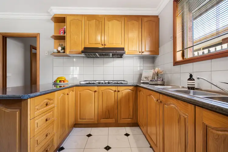 Fifth view of Homely unit listing, 2/38 Saratoga Crescent, Keilor Downs VIC 3038