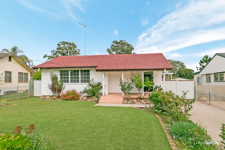 28 Mindanao Avenue, Lethbridge Park NSW 2770