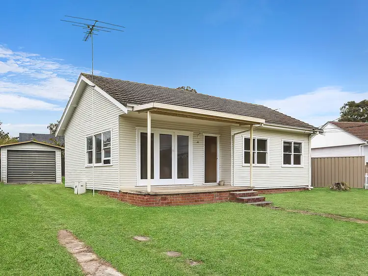 16 Burdett Crescent, Blacktown NSW 2148