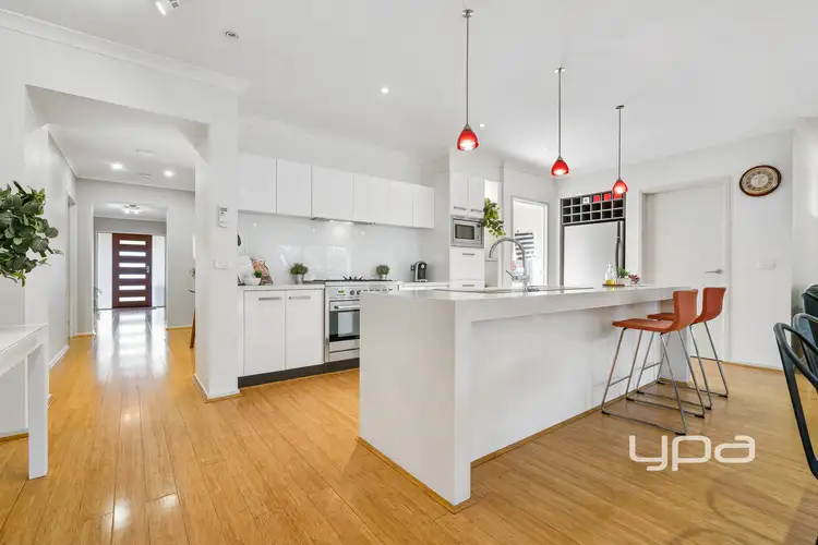 Third view of Homely house listing, 5 James Close, Sunbury VIC 3429