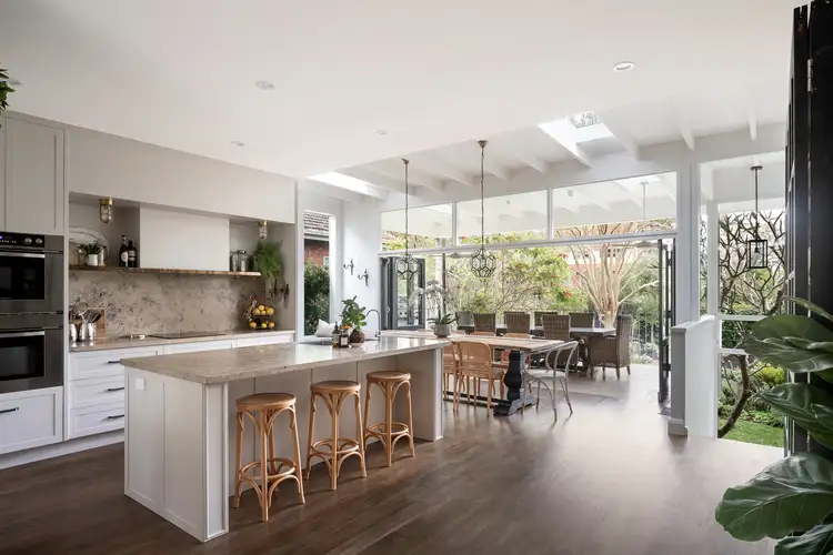 27 Sunnyside Crescent, Castlecrag NSW 2068