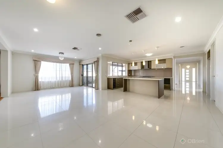 Fifth view of Homely house listing, 1 St Andrews Court, Narre Warren South VIC 3805
