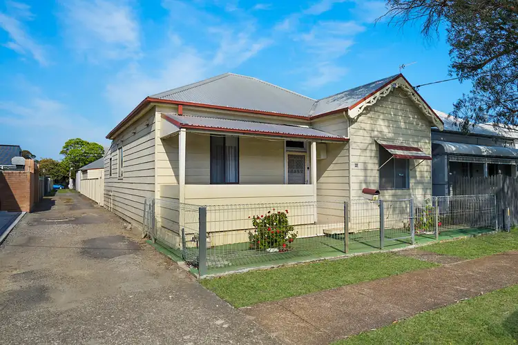 27 Lawson Street, Hamilton NSW 2303