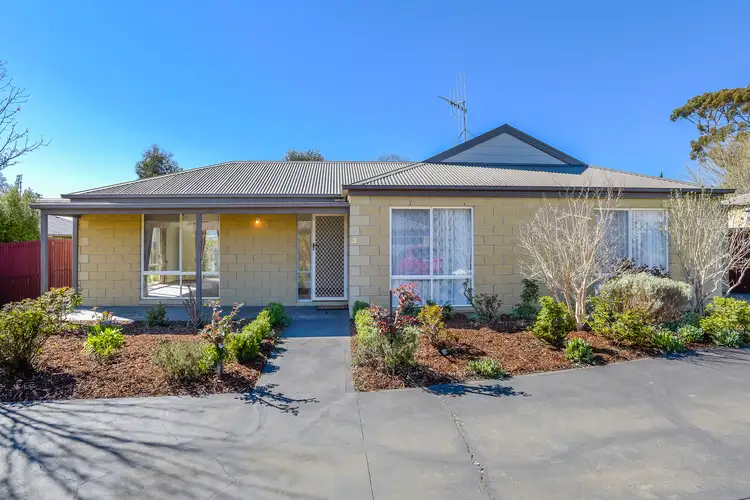 Main view of Homely unit listing, 3/16 Corinella Road, Woodend VIC 3442
