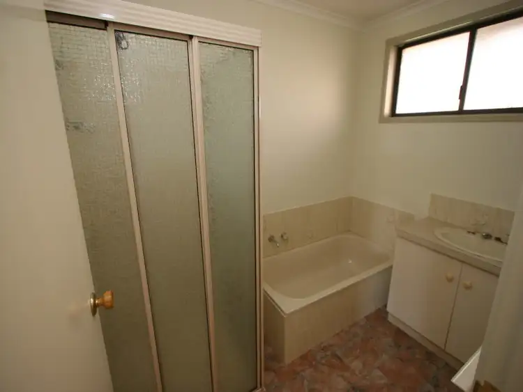 Seventh view of Homely unit listing, 2/18-20 Hoy Street, North Bendigo VIC 3550