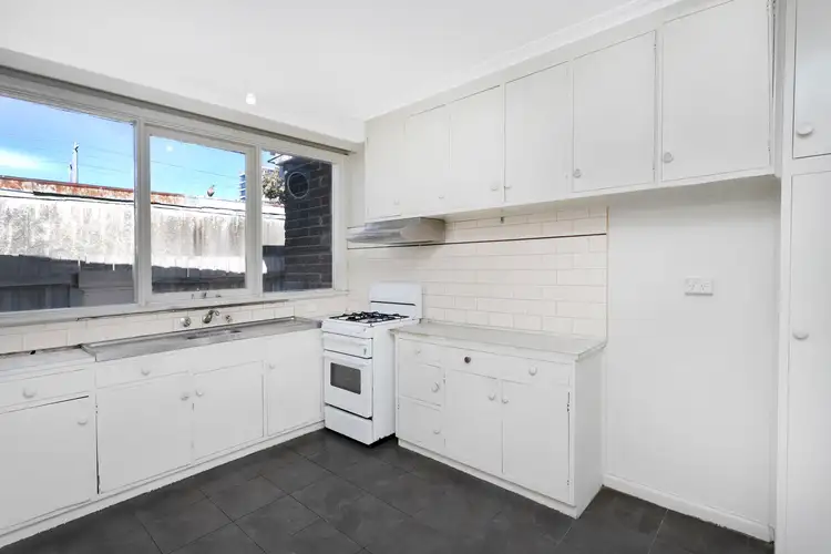 Sixth view of Homely villa listing, 4/204 Ballarat Road, Footscray VIC 3011