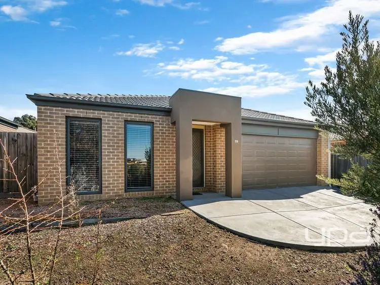 19 Waugh Street, Sunbury VIC 3429