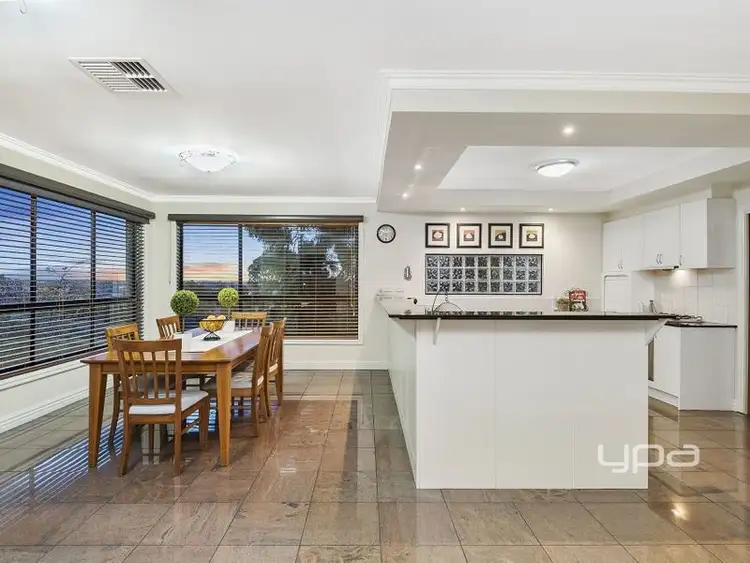 Fifth view of Homely house listing, 18 Pidgeon Court, Sunbury VIC 3429