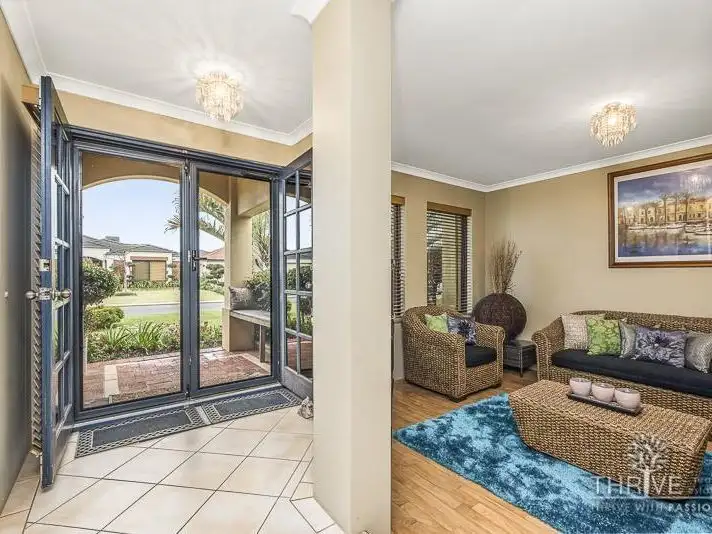 Fifth view of Homely house listing, 3 Koolinda Close, South Lake WA 6164