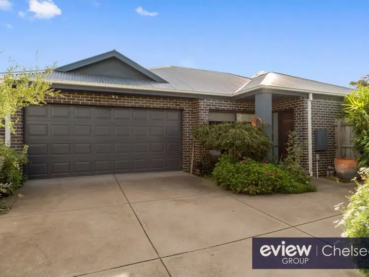 2/40 Kananook Avenue, Seaford VIC 3198