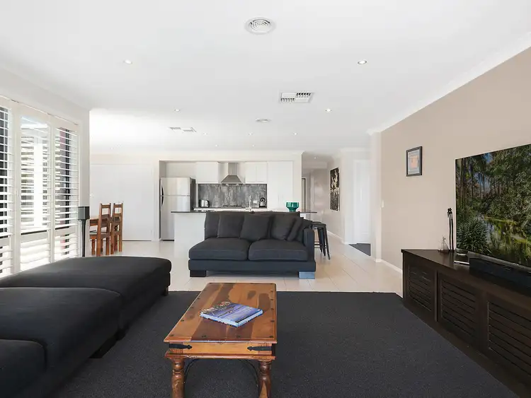 Second view of Homely house listing, 15 Clementine Court, Grovedale VIC 3216
