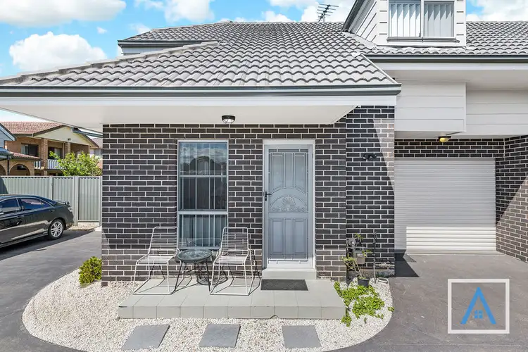 4/86 Canberra Street, Oxley Park NSW 2760