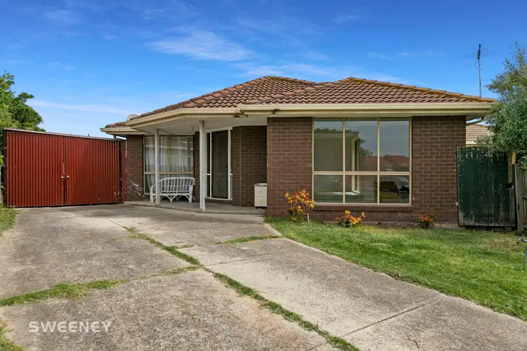 22 Plymouth Close, Sunshine North VIC 3020