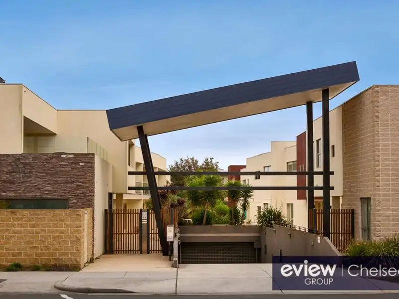 Main view of Homely townhouse listing, 2/148 Nepean Highway, Aspendale VIC 3195
