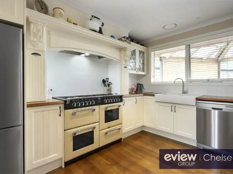 Fifth view of Homely house listing, 7 Landsdowne Crt, Frankston VIC 3199