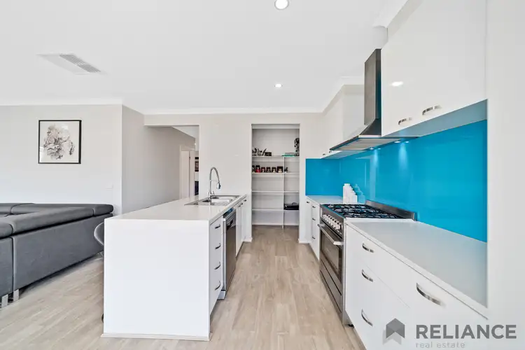 Second view of Homely house listing, 32 Bromley Circuit, Thornhill Park VIC 3335