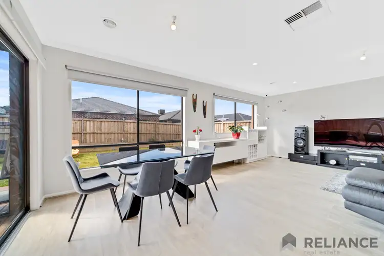Fourth view of Homely house listing, 32 Bromley Circuit, Thornhill Park VIC 3335