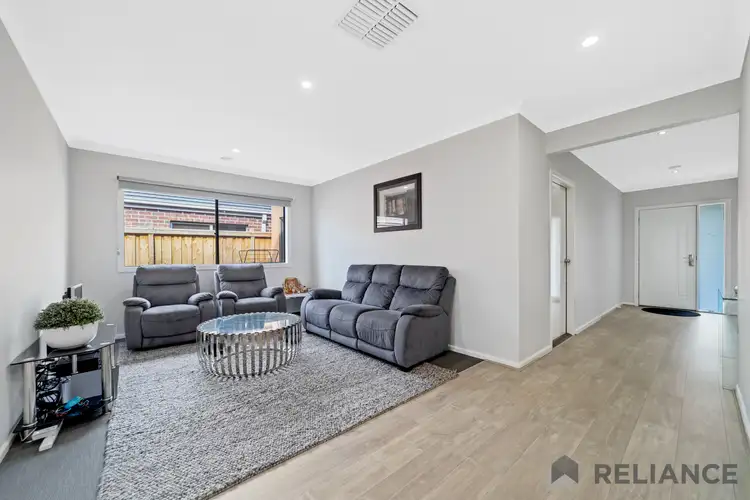 Sixth view of Homely house listing, 32 Bromley Circuit, Thornhill Park VIC 3335