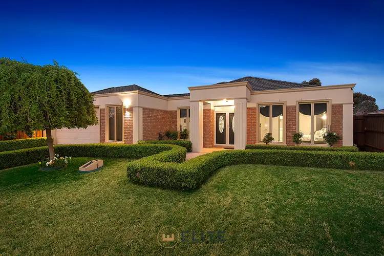 6 Avon Court, Berwick VIC 3806