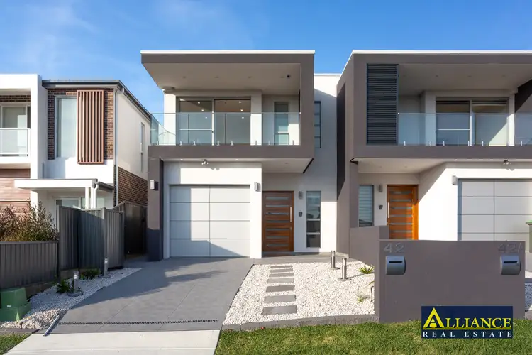 42 Burbank Avenue, East Hills NSW 2213
