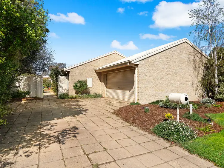 21 Melrose Place, Werribee VIC 3030