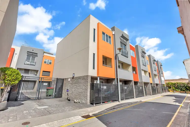 16/131 Gray Street, Adelaide SA 5000