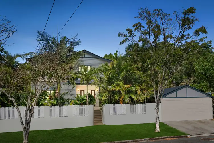 11 Nelson Street, Coorparoo QLD 4151
