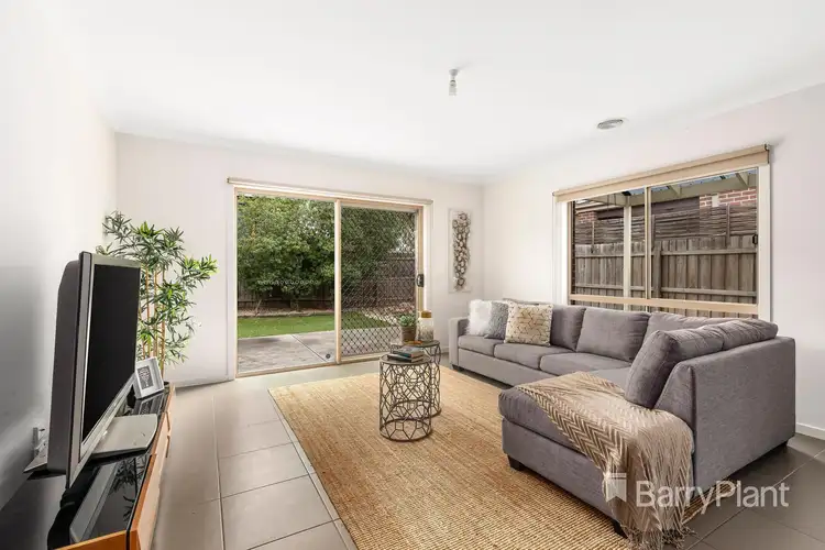 Fifth view of Homely house listing, 15 Freshwater Way, South Morang VIC 3752