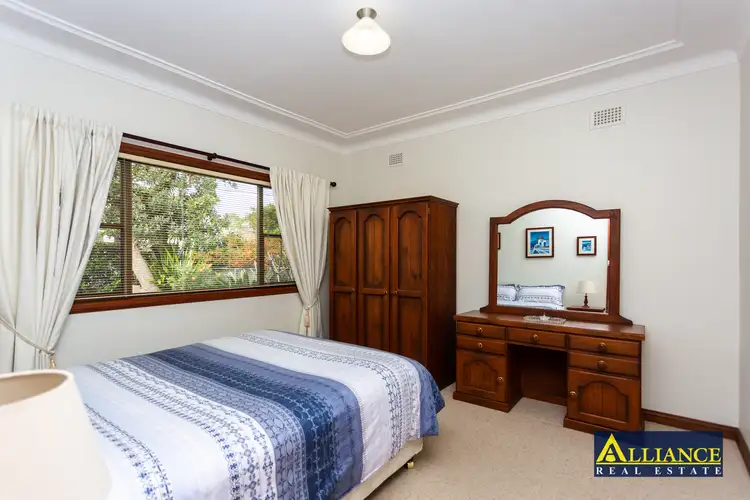Fifth view of Homely house listing, 32 Treatt Avenue, Padstow NSW 2211
