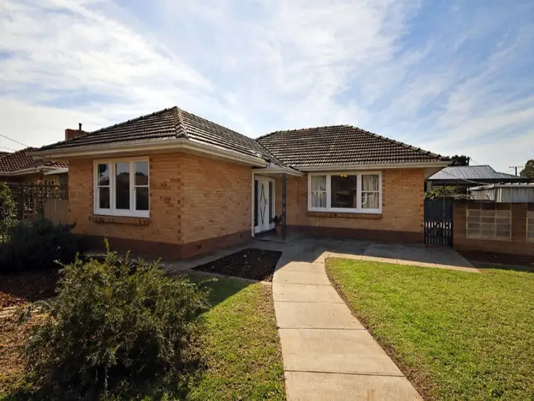 10 Avalon Road, Marion SA 5043