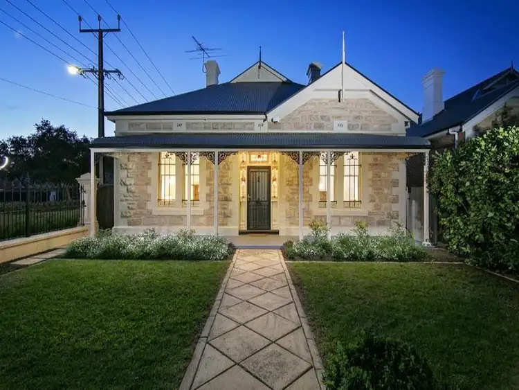 18 Seventh Avenue, St Peters SA 5069
