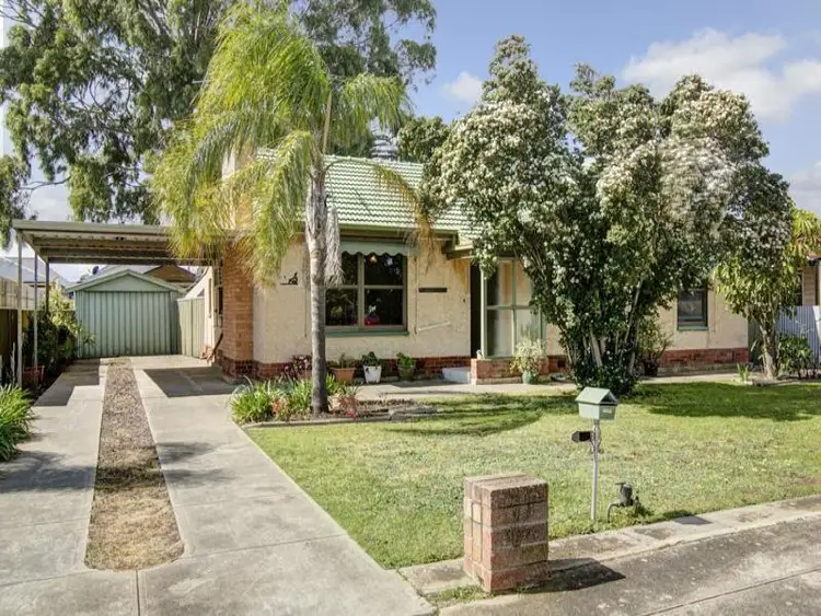 3 Pioneer Street, Findon SA 5023