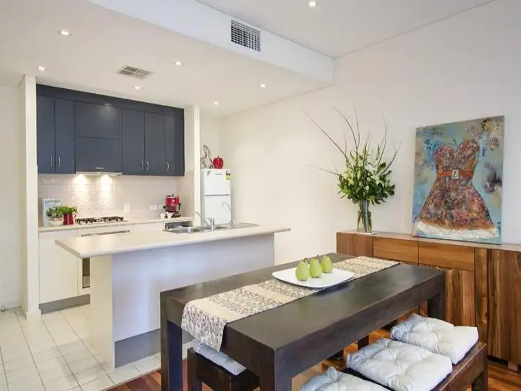 Fourth view of Homely house listing, 2/211-219 Gilles Street, Adelaide SA 5000