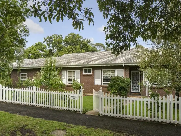 1 Doerwyn Avenue, Leabrook SA 5068
