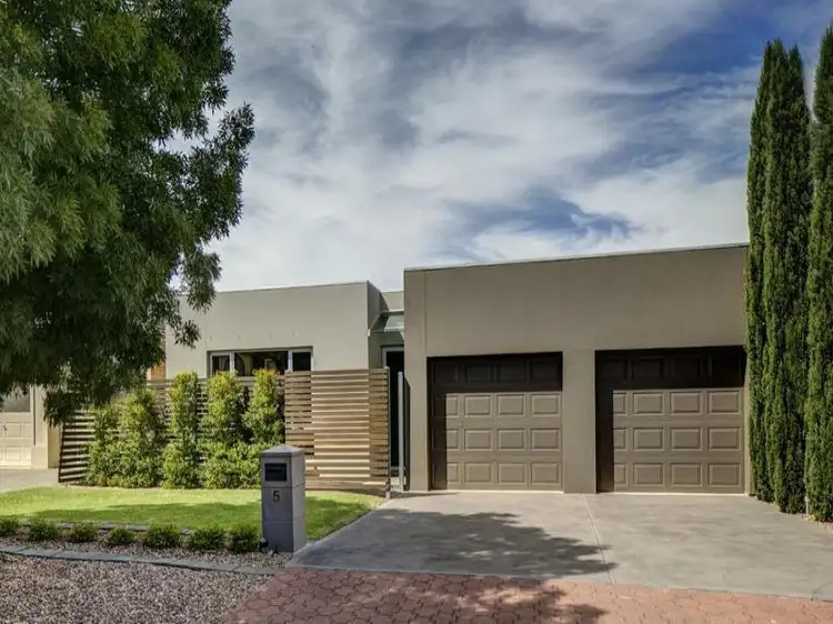 5 Meadowbank Terrace, Northgate SA 5085