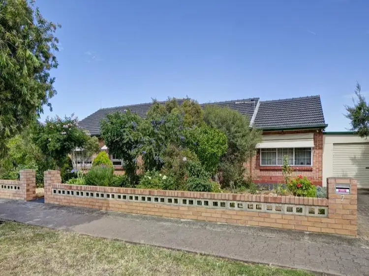 7 Pauls Drive, Valley View SA 5093