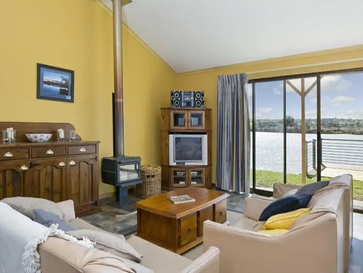 Sixth view of Homely house listing, 8 Willowbanks Way, Willow Banks SA 5253