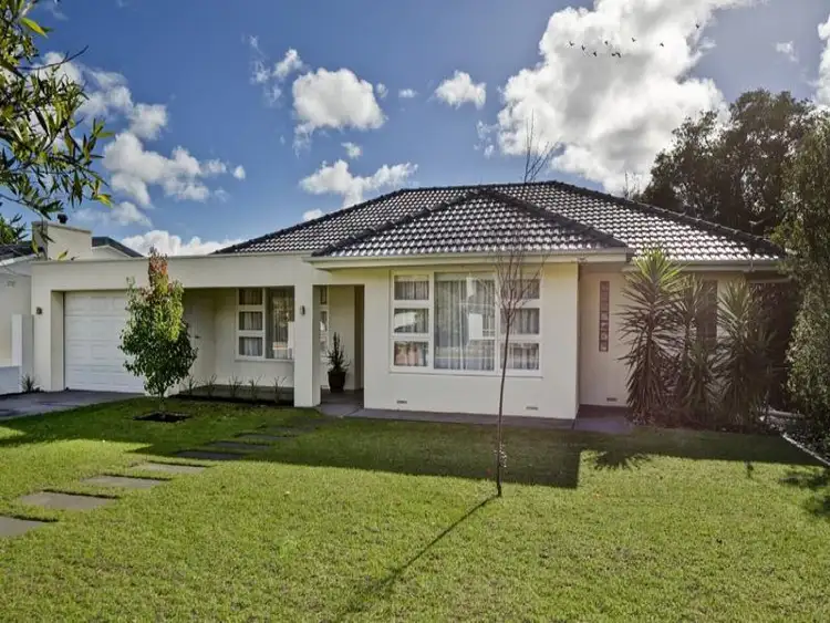15 McLachlan Avenue, Glenelg North SA 5045